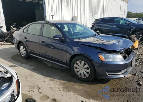 2013 Volkswagen Passat S z USA, uszkodzony, nr VIN 1VWAP7A34DC047387